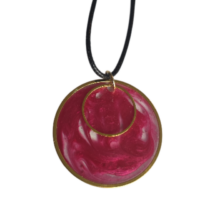 Collier rouge bordeaux